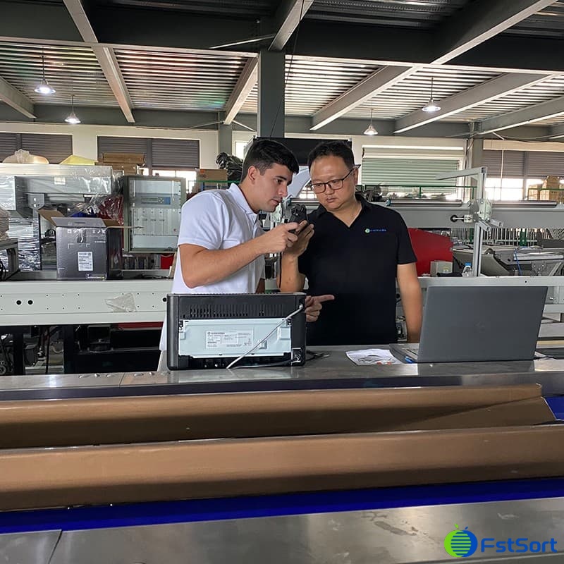 images/1730363025896Brazilian customers visit Fstsort.jpg